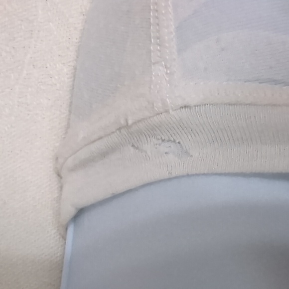 Lululemon Daily Practice White Long Sleeve Tee *Flawed* Size Medium - Picture 6 of 7